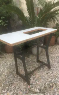 میز چرخ خیاطی