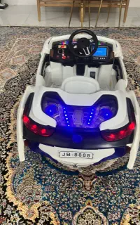 ماشین شارژیi8