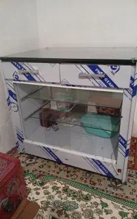 زیر ترازو.وسبد حصیری