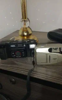 دوربین عکاسی در حد نو