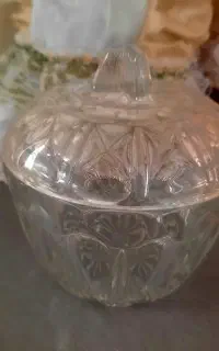 دوغ خوری سبز، قندان بلور