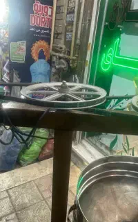 دستگاه تخمه پز. در حد نو فقط چند بار استفاده شده