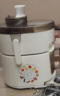 ابمیوە گیری
