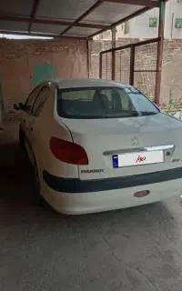 ماشین ۲۰۶ صندوقدار