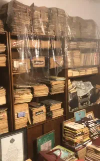 فروش و خریدار کتاب قدیمی مجله قدیمی اوراق