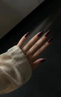 خدمات کاشت ناخن و پدیکور