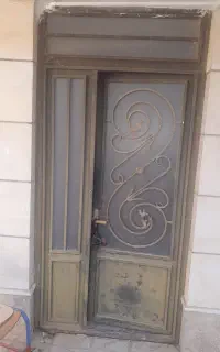 درب و پنجره آهنی