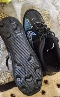 کفش چمن مصنوعی
