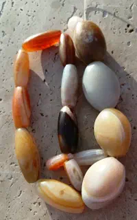 معاوضه ی جفت مهره های کهنه با انگشتر نقره