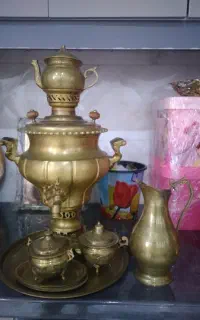 سماور برنجی سنگین وزن تمیز