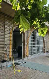 باغ عالیجناب. استخر. امشب خالی