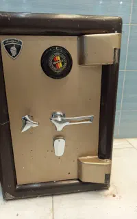 گاو صندوق گنج بان
