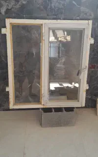 درب وپنجره ساختمان