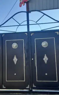 درب در پنجره حیاط گاراژ چوب