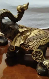 ست مجسمه تزئیناتی طرح طلاکوب