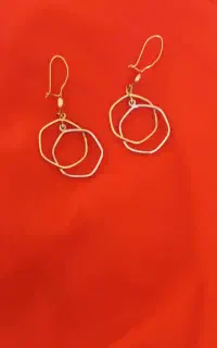 گوشواره ۲۰۰بالا تابلو