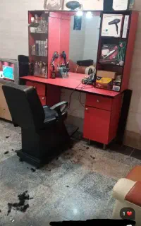 میز و صندلی آرایشگاه مردانه