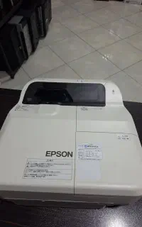 ویدیو پروژکتور اموزشی اپسون680 با کیفیت نور روز