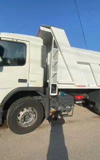 اف ام تک کمپرسی مدل ۸۳
