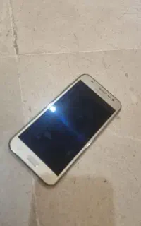 گوشی سامسونگ j5