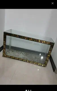 آکواریوم بزرگ سالم درحدنونو بعلت کمبود جا فوری