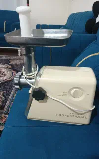 چرخ گوشت سالم و اصل قدیمی