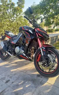 موتور طرح Z1000 مدل ۱۴۰۳ تمیز