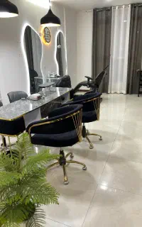 پرسنل سالن زیبایی