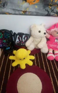 مقداری عروسک