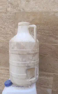 دبه وگالن برای مواد غذایی