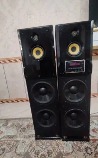 اسپیکر خانگی