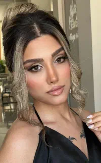 میکاپ و شینیون حرفه‌ای قیمت مناسب نمونه کار واقعی