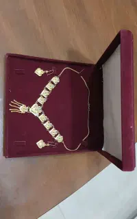 نیم ست طلا عیار ۷۵۰ و۲۶ گرم