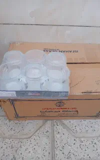 لیوان دی اصفهان ۸ دست