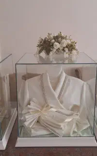 باکس شیشه ای و استند خنچه دیزاین خنچه