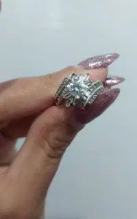 انگشتر نقره طرح جواهر