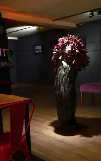 گلدان دست ساز مفهومی