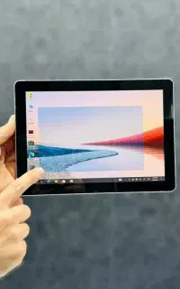 Microsoft Surface GO