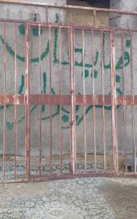 دروازه خانه باق سالم