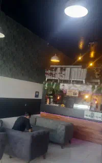 به 3 نفر خانوم نیاز مندم در کافه بامداد