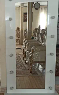 اینه قدی چوب سفید سالم زیرچرخ دار