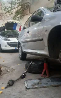 تعمیرگاه و خدمات فنی خودرو