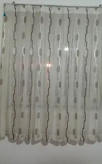 پرده سالم بدون پارگی و نخکش