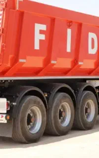 ماشین تریلی ۳۰ هزار آجر اصفهان تخلیه فردا