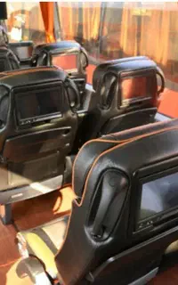 استخدام خانم مسلط به کامپیوتر