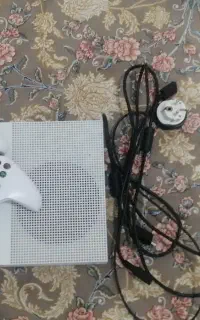 ایکس باکس وان اس دو دسته