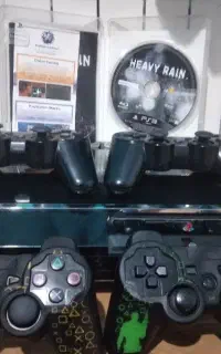 ps3+یک ترابایت حافظه فول گیم+۴ عدد دسته+دیسک