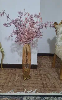 گل و گلدان