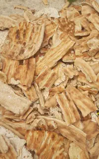 نان خشک ۳۵۰۰۰ میگیریم در محل شما هم میایم
