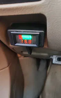نمایشگر میزان شارژ باتری موبایل